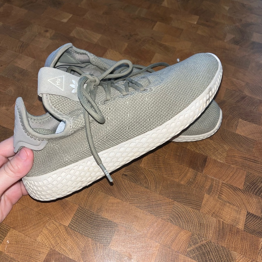 Adidas Pharrell Williams x Hu